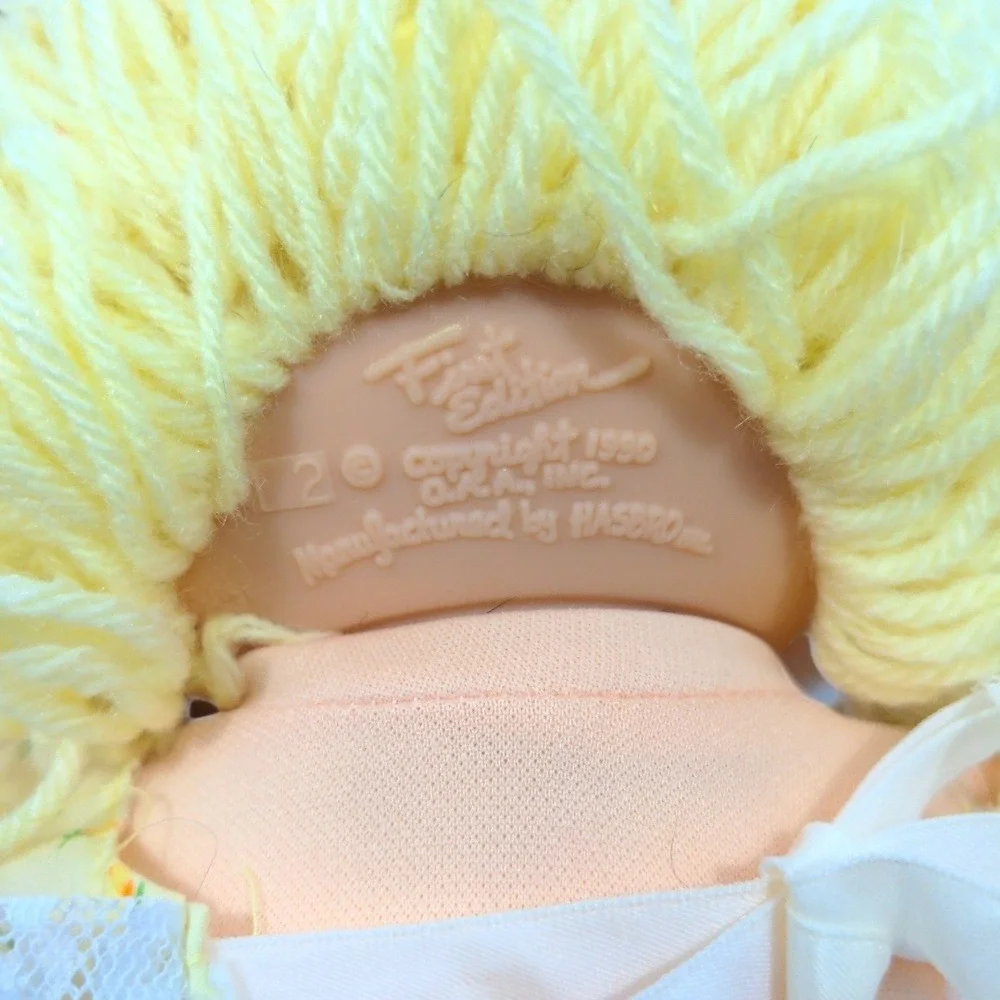 VTG 90s Hasbro Cabbage Patch Kid Doll 1990 1st Ed Blonde Yarn Hair Blue Eyes CPK